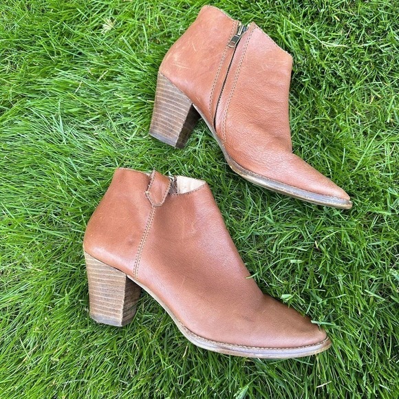 MADEWELL Billie Ankle Boots Brown English Saddle Leather Heels Zipper Size 7 - Picture 1 of 13
